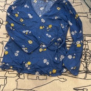 Wrap floral shirt